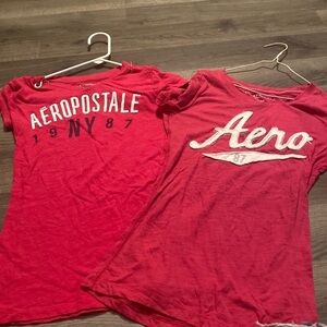 Lot of 2 XS aero‎ tops both in pink vguc